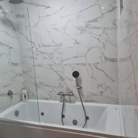 Elegant With Private Jacuzzi Διαμέρισμα