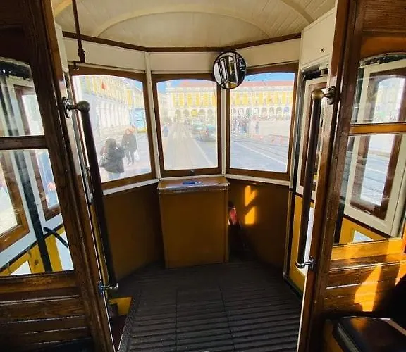 Elegant With Private Jacuzzi Lisboa