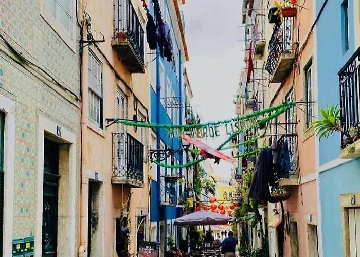 Elegant With Private Jacuzzi Lisbon